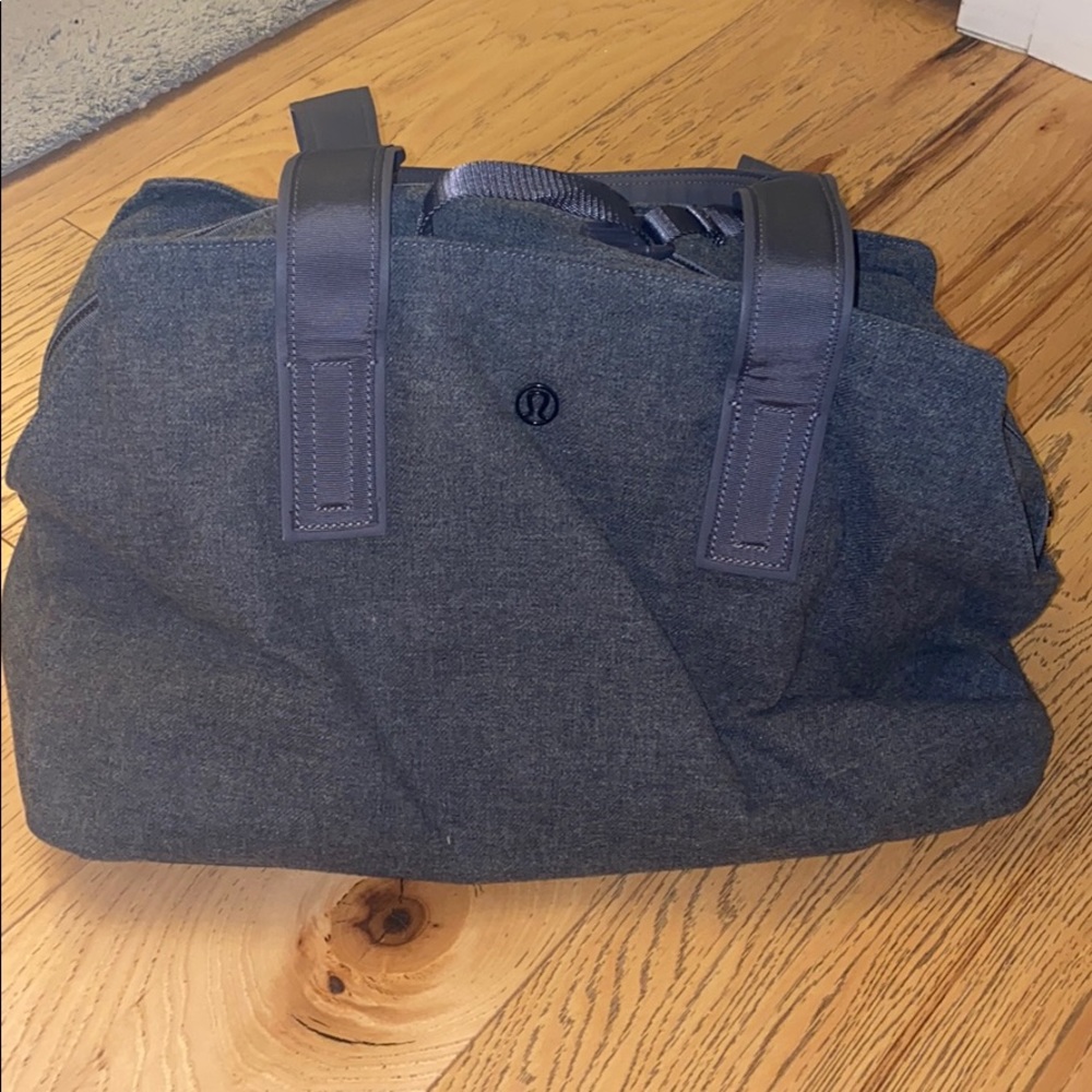 Lululemon duffel